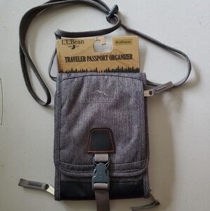L.L.Bean Passport Organizer